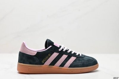 公司级Adidas Handball Spezial 阿迪达斯经典款 复古休闲板鞋 全鞋采用反毛皮制作 牛筋耐磨大底 承载青春情怀的板鞋 经典三条杠装饰鞋侧 品