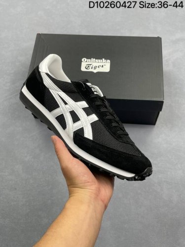 鬼冢虎Onitsuka Tiger California 78系列 Fs11超舒适缓震复合底 Edr 78起初于1978年开发，鞋子的特色在于前脚掌与脚踝有坚固