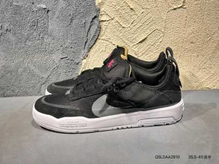 新品上市实拍 Sb Dunk Low Pro 扣篮系列复古低帮休闲运动滑板板鞋。采用脚感柔软舒适Zoomair气垫，有效吸收滑板等极限运动在落地时带来的冲击力， - 点击图像关闭