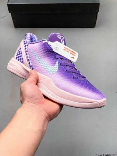 耐克Nike Kobe 6 Protro Vi 科比时尚休闲运动篮球鞋 Kobe 6 Erica Var采用了复合式的鞋面，内层为透气网面，中层加载Fly Wi