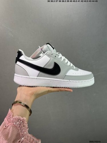 110 nike Court Vision Lo 低帮百搭 透气休闲运动板鞋 兼顾舒适脚感和出众风范 演绎匠心之作 结构性的支撑贴合感结合复古篮球设计 货号:C