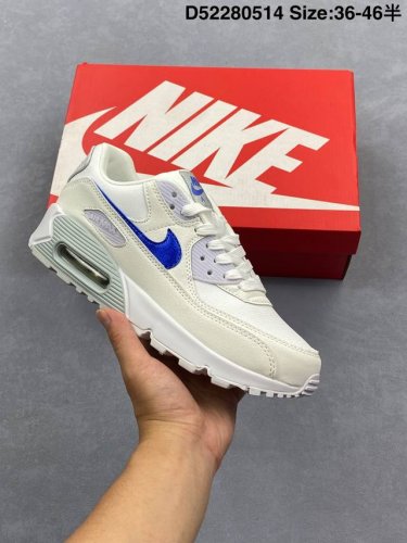 nike耐克运动鞋 Air Max 90 健身运动跑鞋休闲鞋 复古风十足！Air Max 90 作为 Nike 旗下最经典的鞋型之一，凭借着百搭的造型，获得众多