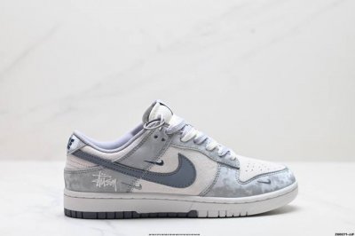 公司级Nk Dunk Low Retro “Diy高端定制” 低帮休闲运动板鞋 原装头层材料 用料绝不含糊 独家版型蒸餾加工帶來的是更好的视觉和脚感体验 清洁度