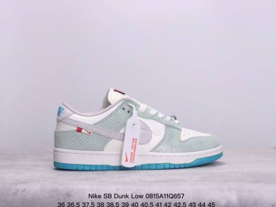 耐克nike Sb Dunk Low Sb 扣篮系列复古低帮休闲运动滑板板鞋。采用脚感柔软舒适zoomair气垫，有效吸 收滑板等极限运动在落地时带来的冲击力，