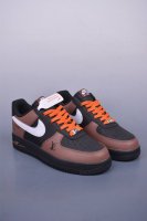 Nike Air Force 1 Low Lv联名 原楦头原纸板 打造纯正空军版型 专注外贸渠道 全掌内置蜂窝气垫 原盒配件 原厂中底钢印、拉帮完美 官方货号：