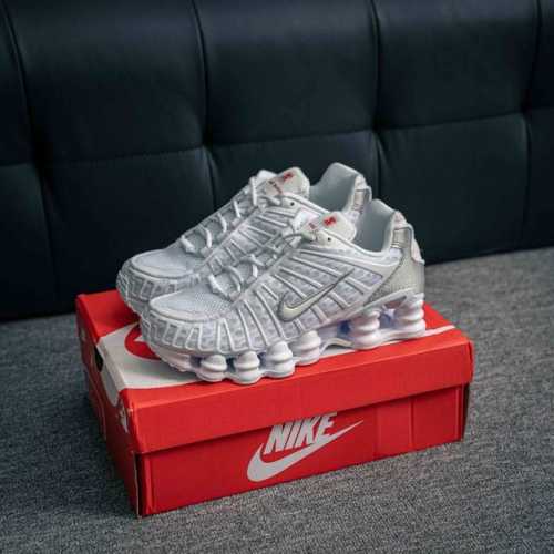 核心私 绝佳减震性能 复古大军老将出征 经典全掌大气柱Nike Shox Tl Metallic Silver 13柱复古前卫悬架气柱慢跑鞋 货号 Ar3566
