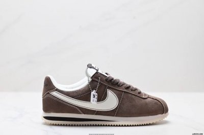公司级Nike Classic Cortez 耐克经典轻便舒适男子阿甘鞋休闲跑步鞋运动鞋 纯粹而执着的精神 使得Cortez种在了一代人的心里 无论是否喜欢它复