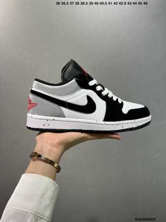 160 air Jordan 1 Low ”Lsland Green“ 低帮 Aj1 乔丹1代 Aj1 乔1 低邦 黑白绿 乔丹篮球鞋系列 鞋身整体以白、黑、绿 - 点击图像关闭