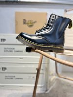 170 Mr.Martens 马丁医生1460系列 全机车走线 原材生产 香港代购 同一批次订单 全头层牛皮 进口橡胶大底 耐穿耐磨 用个三五年不是问题 专柜包