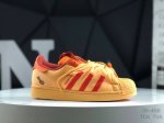 阿迪达斯 Ad Originals Superstar 货号 Id9475 联名款 贝壳头2.0胡萝卜休闲板鞋 #采用无系带设计与加衬设计 受到饺子这一中国传统
