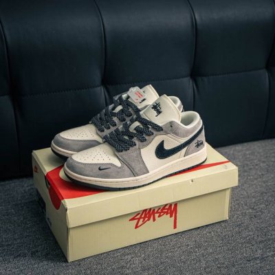 核心私 Air Jordan 1 乔丹篮球鞋男女运动鞋潮流板鞋 货号：Xx3318 508 尺码：36 37 37.5 38 38.5 39 40 40.5 4