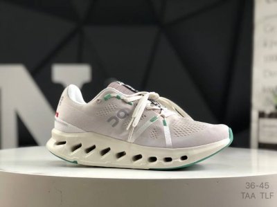 on 昂跑 Cloudsurfer 轻量运动休闲鞋 杨幂同款 脚感很舒服 鞋底柔软且包裹性好 上脚显腿长 不用系鞋带很方便 不管休闲还是运动都很百搭 尺码 如图