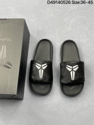 nike Kobe Offcourt Slide Hyper Royal 耐克 科比 蓝色 道奇专属配色休闲拖鞋 舒适百搭防滑一字拖鞋 道奇队标志性的深蓝为主色