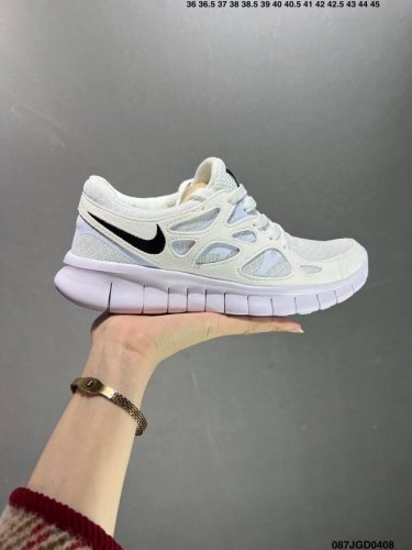 真标耐克nike Free Run+ 2 赤足二代轻跑鞋 质感新焕升级，专为短打跑造#鞋如面袜般子柔贴软合，结合性弹沙线，赋双予足众出的紧包密覆效果。 货号：5