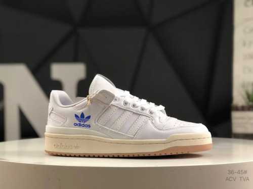 真标带半码 阿迪达斯 Adidas Originals Forum 84 Low 阿迪达斯复古低帮板鞋 采用最新开发的鞋底 设计成拥有完美弧度增強人的视觉感 复