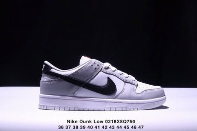 耐克Nike Dunk Low 板鞋 Sb系列经典百搭休闲运动板鞋。加厚鞋舌的填充，使舒适性大大提升，同时也更方便穿脱中底部分则加入了脚感柔软舒适Zoomair
