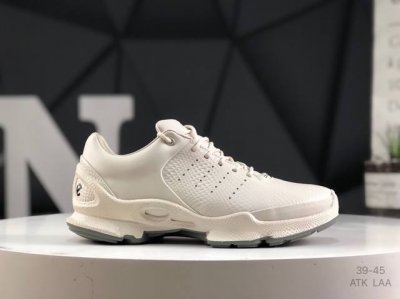 爱步 Ecco系列，软皮面 健步2.1系列 大Ecco标 系带款 高端极品 大底直接注塑一体 822824黑色男鞋，顶级进口牛皮，内里牛皮，经典款， 时尚低调款