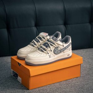 核心私 Air Force 1 原装级别 原楦头原纸板 打造纯正空军版型专注外贸渠道 全掌内置蜂窝气垫 原盒配件 原厂中底钢印、拉帮完美 货号：Dm6868 0