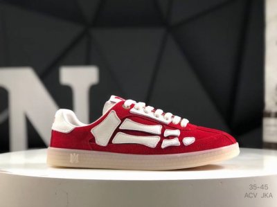 Amiri 骨头鞋 日常休闲必备单品，适合各种场合！Amiri骨头鞋凭借鞋侧颇具独到风格的骨头图案，充满酷感又百搭！杨幂，陈伟霆等超多明星出席节目或私底下都爱穿