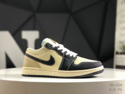 真标带半码 耐克 Nike Air Jordan 1 Low Aj1乔1低帮休闲板鞋 同步官方配色 头层皮打造 正确满胶鞋垫 四线拉帮 原厂织唛标 鞋舌高弹海绵