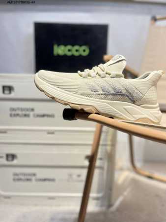 ecco爱步男鞋轻便透气舒适耐穿 亲肤吸汗舒适内里 防滑防磨 持久干爽 简约粗绳系带 穿脱更加方便 柔韧防滑大底 鞋底立体凹槽 凹凸花纹加持 增强防滑减震性能 - 点击图像关闭