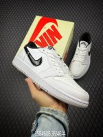 耐克 Nike Air Jordan 1 Retro Low Gs Aj1乔丹一代 低帮经典复古文化休闲运动篮球鞋货号: Fb9933 102 尺码: 36-4