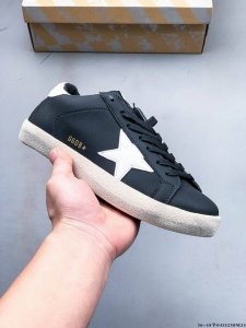 集图 Ggdb Golden Goose Super Star系列小脏运动鞋 火爆全网各路明星纷纷上脚，头层公司级小脏鞋，完美精细做工，全手工打磨做旧，自带3厘