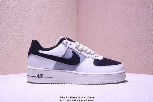 简介：耐克Nike Air Force 1 Low 空军一号 气垫 低帮百搭休闲运动板鞋。柔软、弹性十足的缓震性能和出色的中底设计，横跨复古与现代的外型结合，造