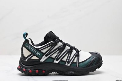 公司级Salomon Xa Pro 3D Suede 萨洛蒙户外越野跑鞋 鞋面采用Sensifit贴合技术 全方位贴合包裹脚型 鞋跟部鞋底牵引设计 提供强大的抓