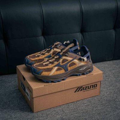 核心私 Mizuno Racer Trail Se 美津浓织物合成革透气春夏季凉鞋 货号：D1Gh241902 尺码：36 36.5 37 38 38.5 39