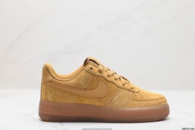 公司级nike Air Force 1‘07 原楦头原纸板 打造纯正低帮空军版型 专注外贸渠道 全掌内置蜂窝气垫 原盒配件 原厂中底钢印、拉帮完美 官方货号:B