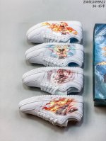 真标带半码 耐克Nike Aj1 乔一 哪吒 低帮联名百搭休闲运动板鞋 柔软 弹性十足的缓震性能和出色的中底设计 横跨复古与现代的外型结合 造就出风靡全球三十多