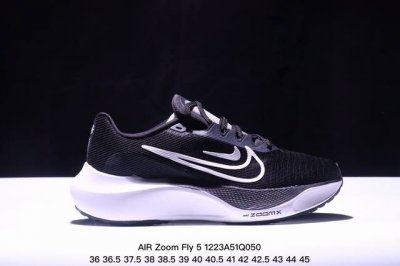 公司级air Zoom Fly 5 超轻跑步鞋织物减震轻盈跑步鞋 公司级 该鞋款专为训练和竞速而生 助力疾速畅跑采用柔软的泡绵缓震配置 结合不易磨损橡胶官方货号
