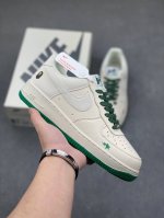 工厂套现 福利特价 原本地240版本 海外限量发售！公司级nike Air Force 1 '07 Low “Bape联名--米绿星星”空军一号 中帮 运动鞋