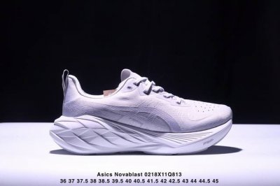 公司级Asics Novablast 4 轻量跑鞋 低帮轻量透气缓震休闲运动跑步鞋 货号:1012B510-401 尺码:36 37 37.5 38 39 39