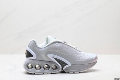 公司级Nike Air Max plus 耐克 轻便缓震 耐磨大气垫系列 跑鞋 全新的鞋面材质搭配Tpu波浪纹理与内靴设计 打造如袜子般的贴合支撑体验 带来更加