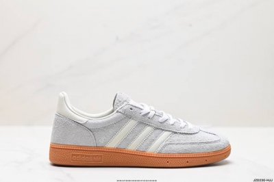 公司级adidas Handball Spezial 官方正确版本 阿迪达斯经典款 复古休闲板鞋 全鞋采用反毛皮制作 牛筋耐磨大底 承载青春情怀的板鞋 经典三条