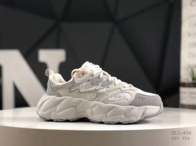 Fila斐乐 低帮生活休闲鞋 轻便透气，鞋底有弹性，很适合长时间走路，鞋底也防滑 货号:F12W511101Fb D尺码：如图所示 Tfa