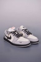 nike Jordan Air Jordan 1 斯图西联名 纯原大厂出品 极力推荐 定制鞋盒 大厂纯原品质出货 超高清洁度 皮料切割干净无任何毛边 细节完美