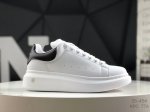 意大利高奢品牌-亚历山大 麦昆 Alexander Mcqueen Oversized Sneakers 低帮时装厚底休闲运动小白板鞋 货号 553770 码数