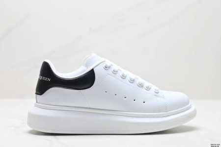 真标意大利高奢品牌alexander Mcqueen亚历山大 麦昆 Sole Leather Sneakers低帮时装厚底休闲运动小白鞋 货号:553770 W - 点击图像关闭