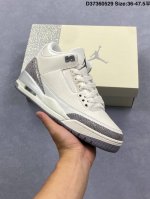 air Jordan 3 Retro Sail Metallic Silver 金属银 Aj3 乔丹3代 Aj3 乔3 金属白银 乔丹篮球鞋系列 鞋身整体以高级