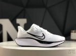 真标带半码耐克 Nike Quest 6极速6代网面透气 时尚休闲跑步鞋 简约高科技设计采用多层材料，为双足带来凉爽感受和稳固体验时尚鞋面搭配中足包覆设计，提供
