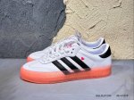 140 Adidas三叶草Samba Rose 桑巴蔷薇系列低帮德训厚底休闲板鞋 该鞋款鞋面采用多种材料拼接(缝/车线) Superstar系列又备受众多滑板爱