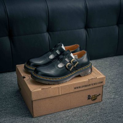 核心私 新货#Dr.Martens 马汀博士马丁靴 1461 三孔低帮中底硬皮黑色 某物同香港代购 同一批次订单 公司规格 原材生产 原版开边珠加厚光泽牛皮 P