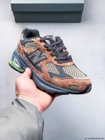 250 公司级！New Balance M2010系列 新百伦 复古老爹风网布跑步休闲运动鞋 新百伦经典配色 沿袭了面世之初的经典科技 以Encap中底配以升级