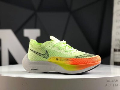 真标带半码 耐克 Nk Zoomx Vaporfly Next% 2马拉松最强跑步鞋 这款新一代最强跑鞋在鞋面和鞋底都进行了全方位升级。鞋面使用了全新 Vapo