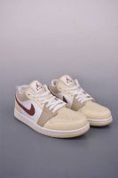 air Jordan 1 Low 米白红 aj1乔1低帮休闲板鞋 同步官方配色 市场唯一独家头层皮打造 原鞋原档案开发 原厂皮料 原档冲孔鞋头 正确满胶鞋垫 四