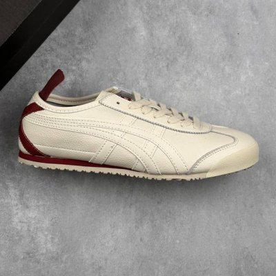 本地180 核心私 公司级Onitsuka Tiger Mexico 66 阿斯克斯 鬼冢虎 低帮减震支撑低帮运动休闲鞋 这款鞋由皮革制成，具有鞋跟交叉加固设计
