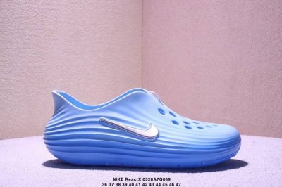 简介 耐克 Nike Reactx Rejuven8 沙滩鞋 柔软回弹耐磨透气凉拖鞋 25夏季新款轻便透气洞洞鞋外穿休闲运动鞋 Hv5060-002 采用质感柔